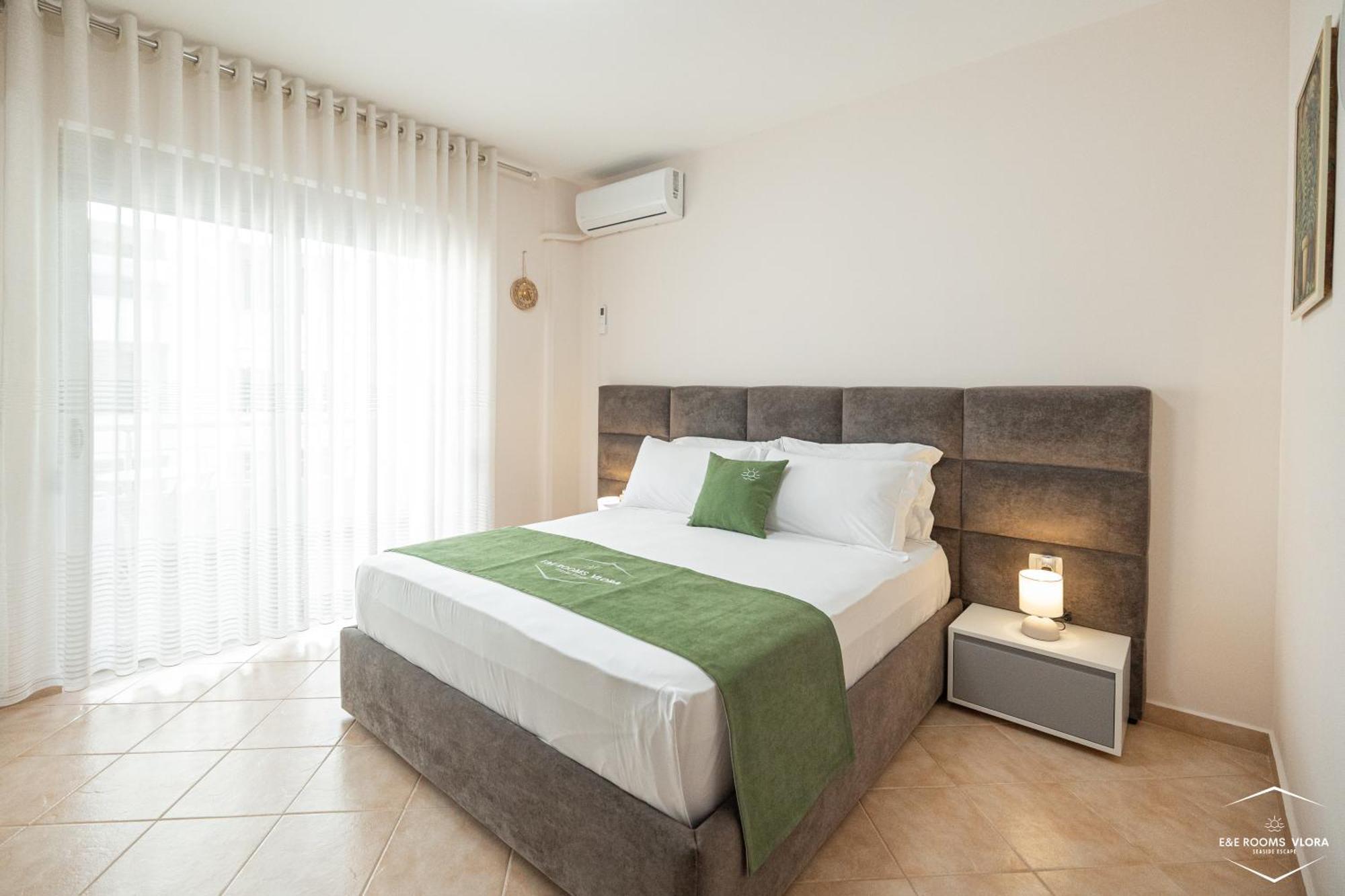 E&e - Seaside Escape * Vlorë