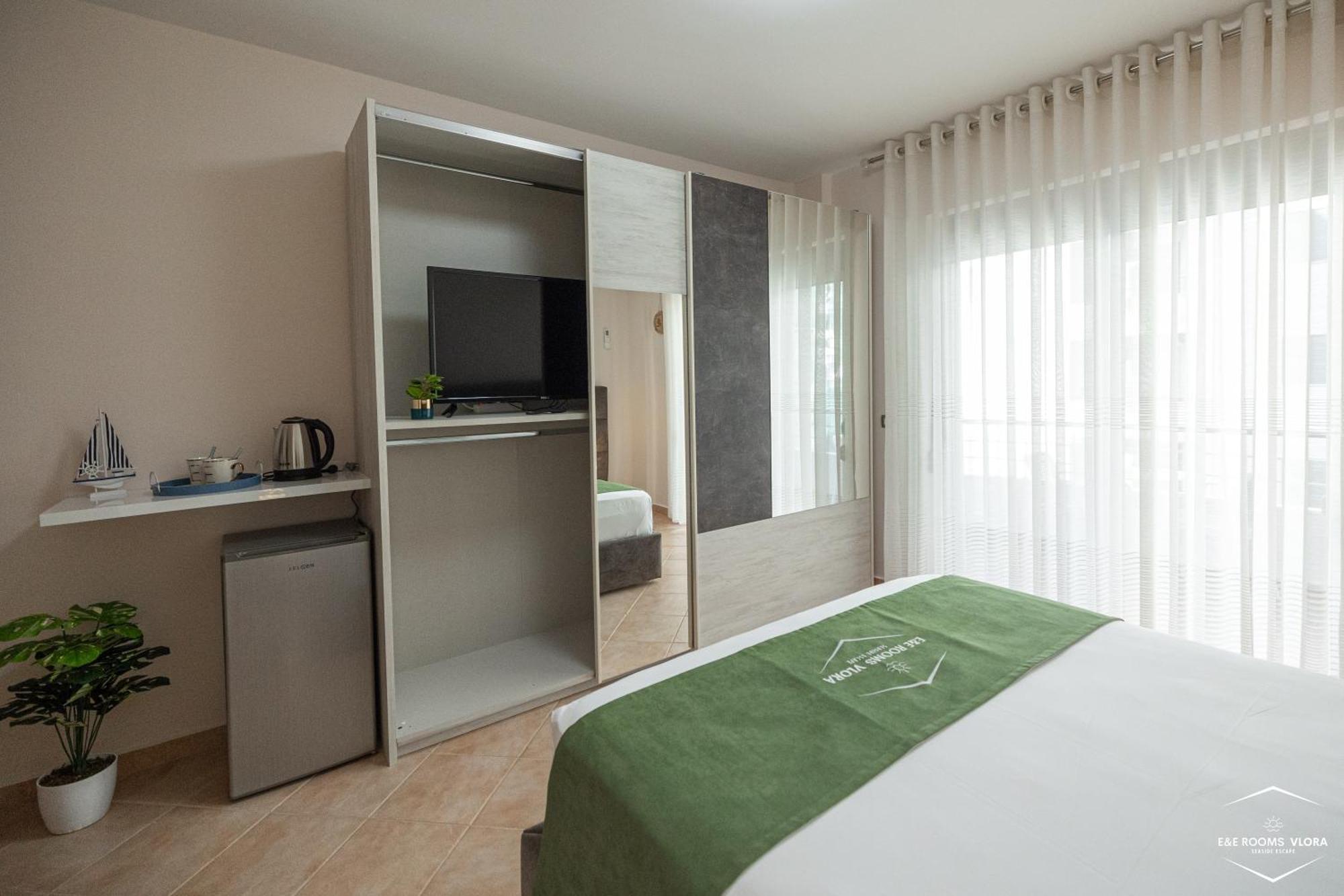 E&e - Seaside Escape * Vlorë